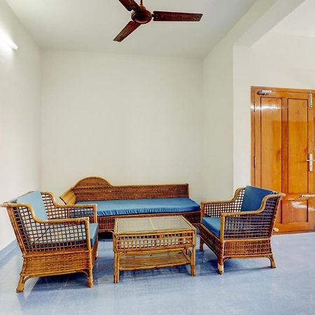 Oyo Home Fantasea Uthandi Near Juhu Beach Madrás Exterior foto